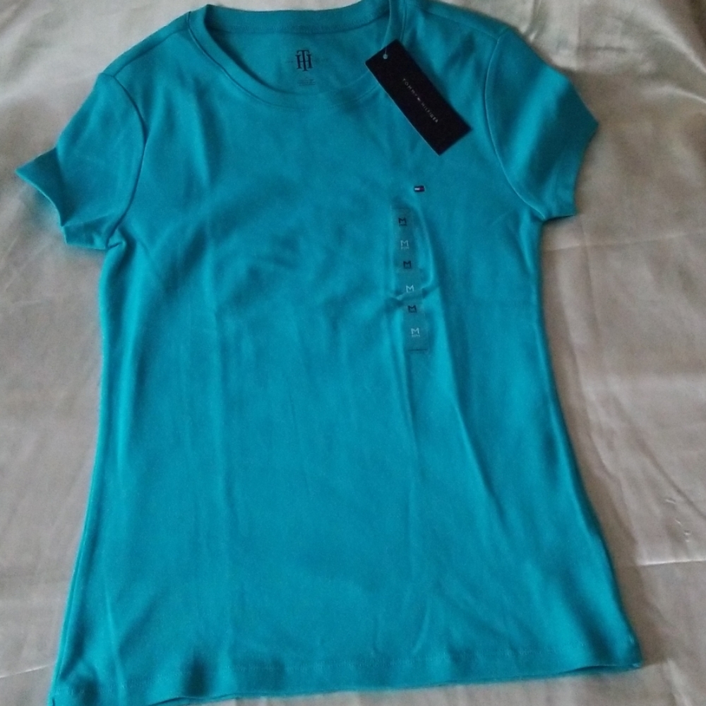 Tommy Hilfiger Tee - Medium